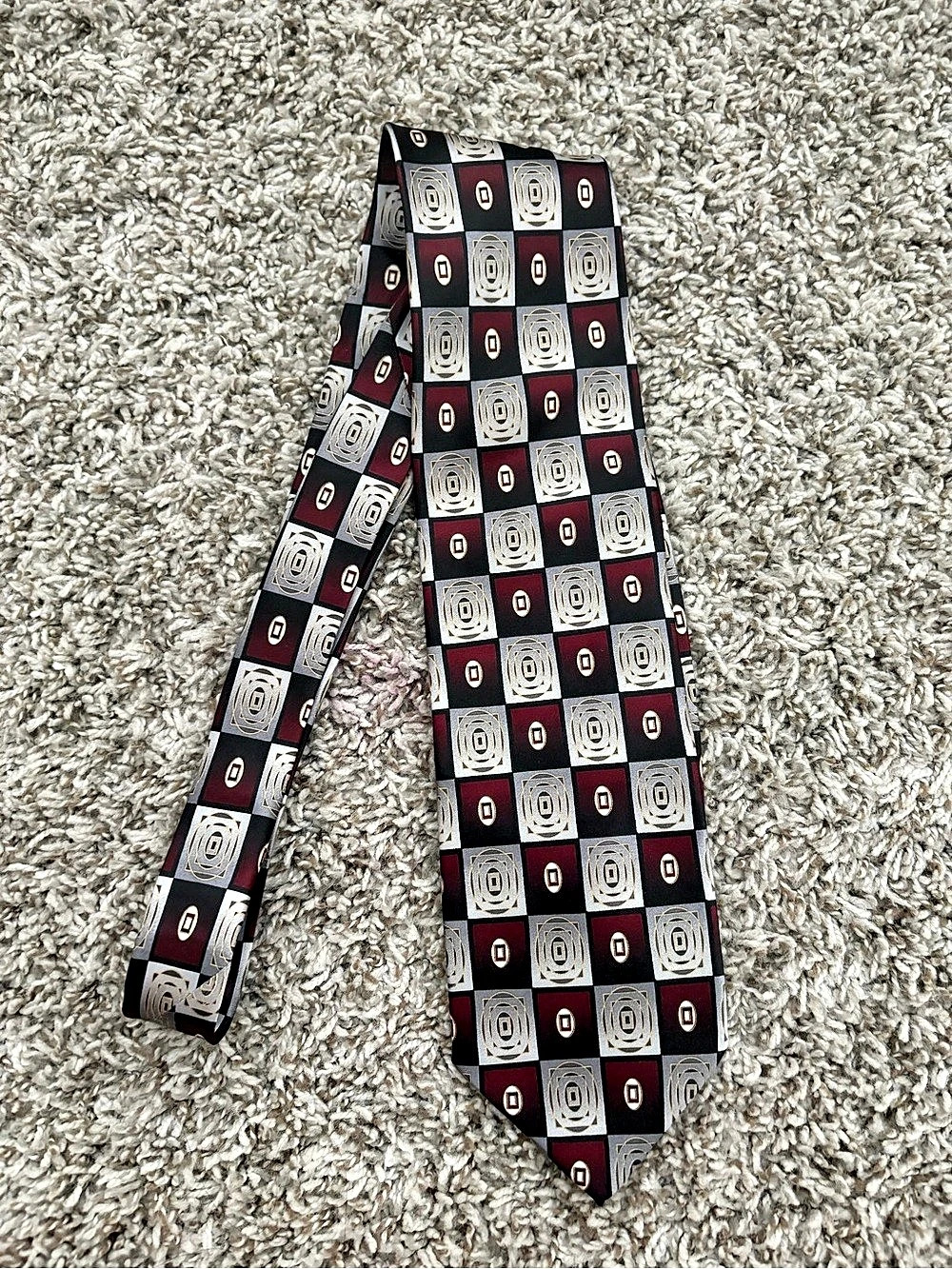 Boca Classics Geometric Silk-Style Tie in Black & Red Like New
